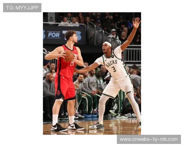 杜兰特决胜时刻连进三分，火箭客场逆转雄鹿