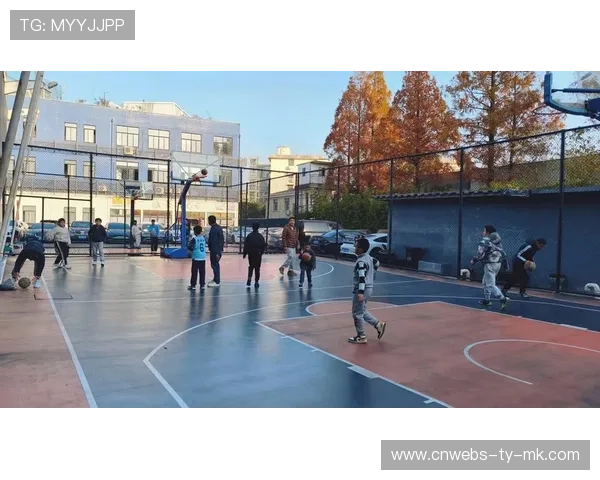 青少年篮球俱乐部训练时间灵活，可与校园篮球形成资源互补